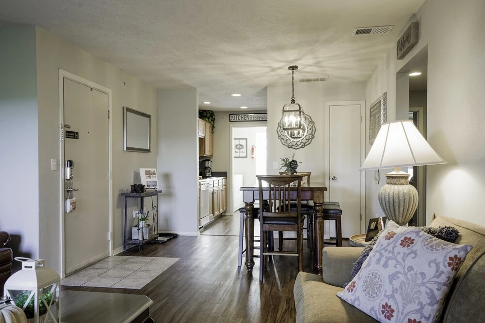 Vinyards 2954 Unit 5 3 Bedroom Condo