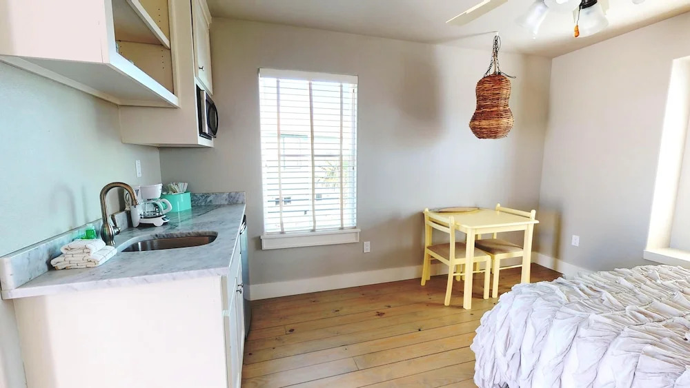 112 Eleventh St 4 Bedroom Home