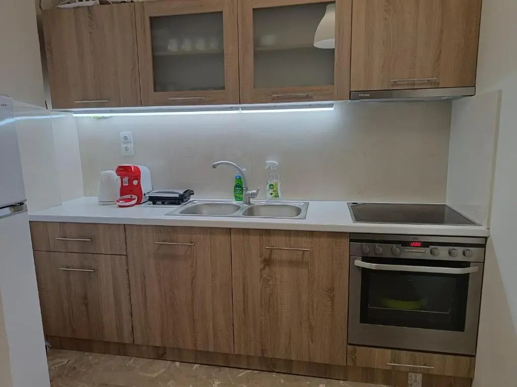 59 Apartment Central Square Kalamata & Parking