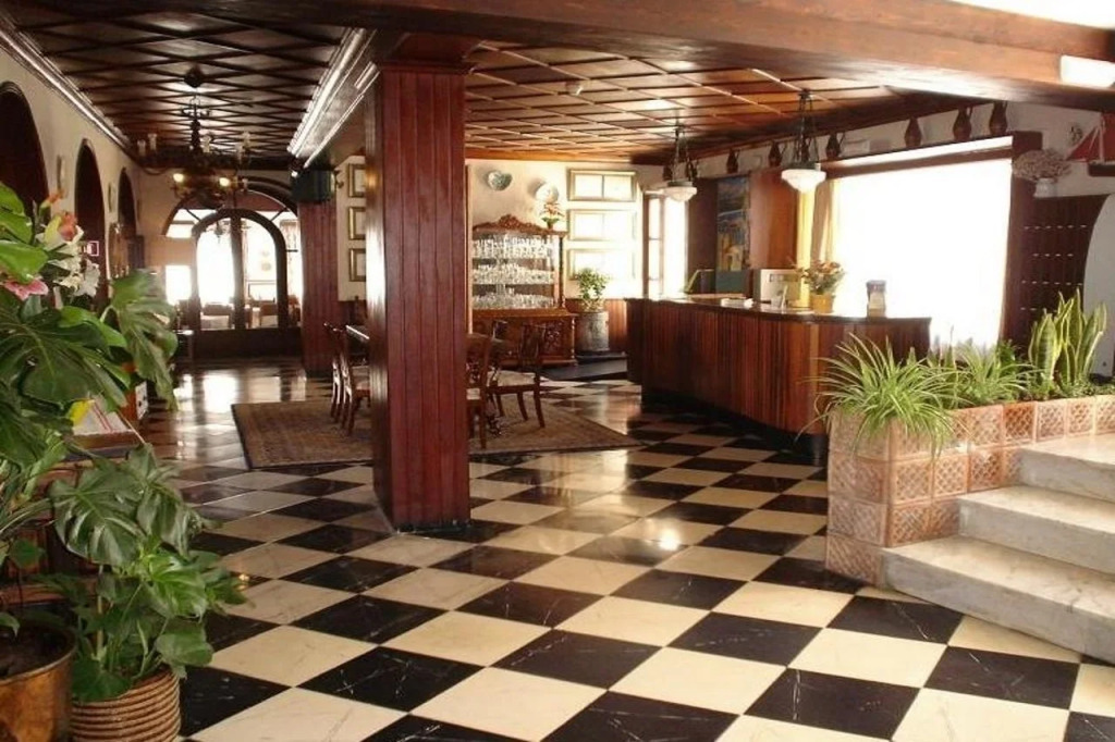 Hostal Cas Bombu