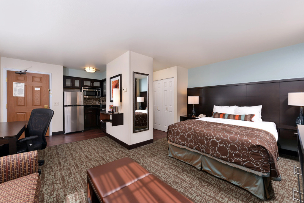 Staybridge Suites Sioux Falls at Empire Mall by IHG