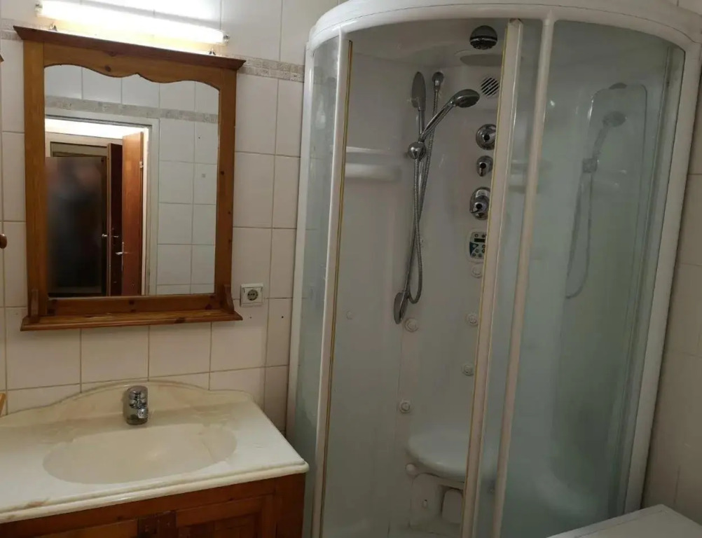 HIDDEN GEM by JR City Apartments