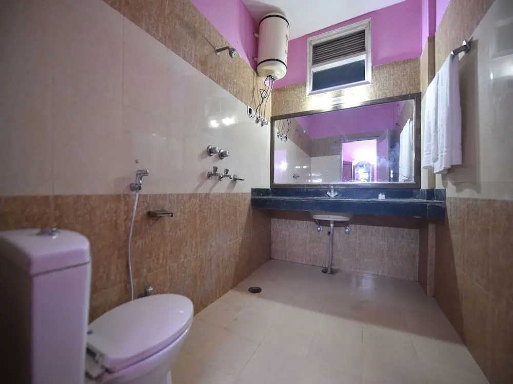 OYO 10752 Hotel Sitara International