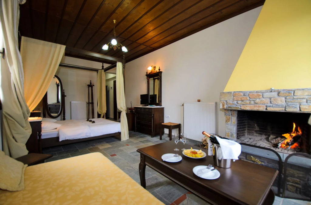 Hotel Atrapos