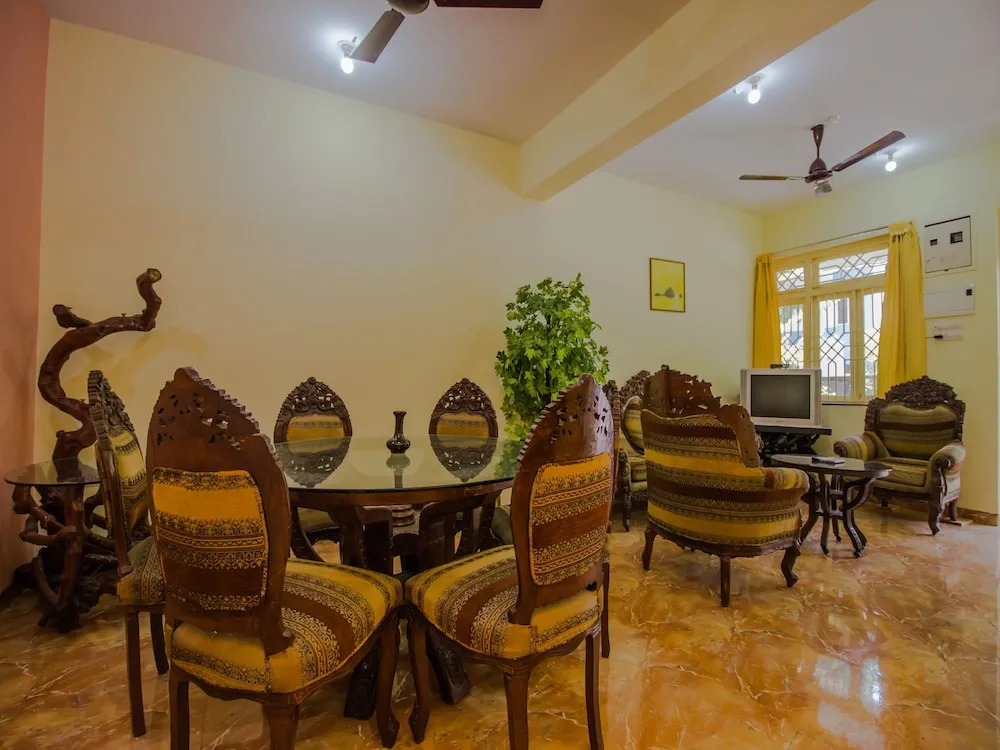 OYO 14034 Home Elegant 2BHK Miramar