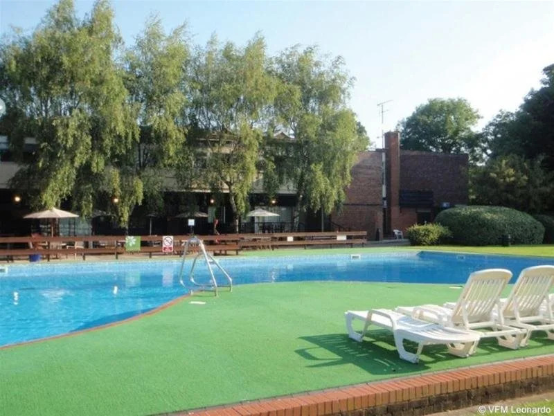 Redwood Hotel  Country Club
