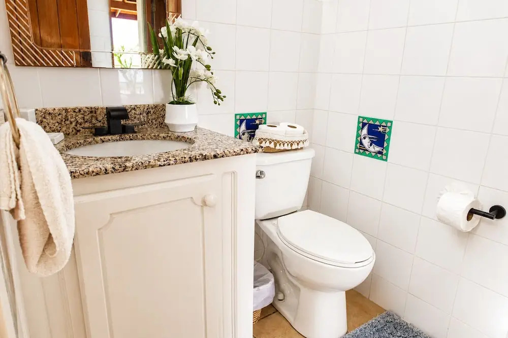 Charming Cottage Located In Cap Estate - Orchid Cottage 1 Bedroom Home by RedAwning
