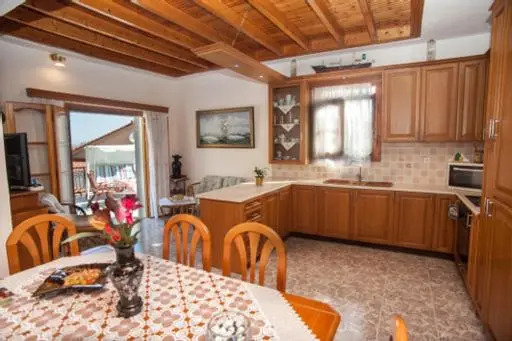 Fernandas Traditional 2 floor house