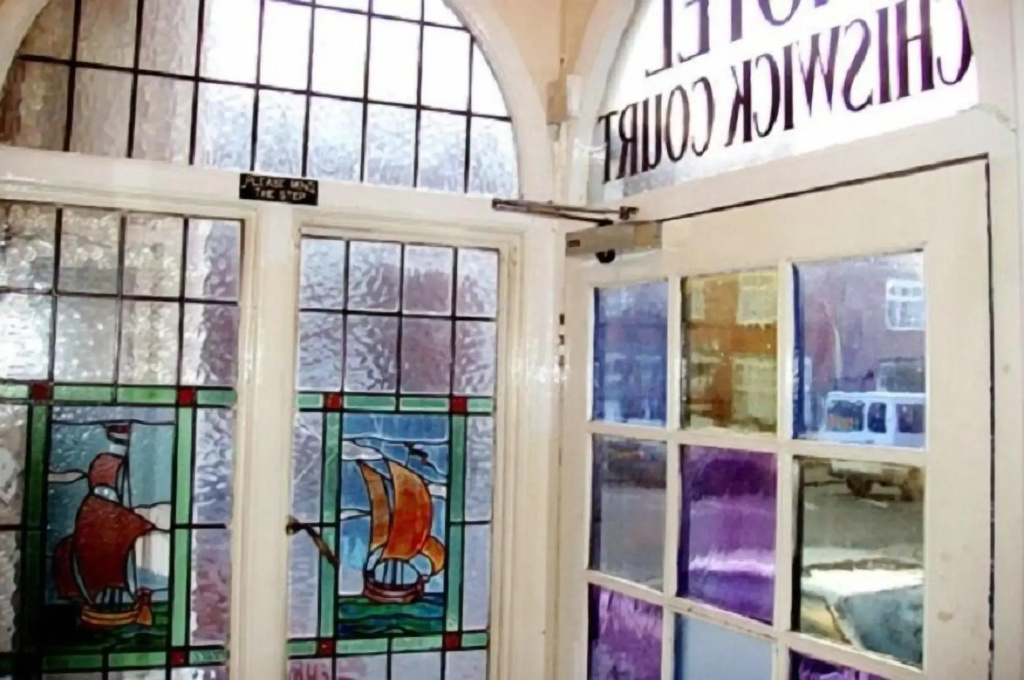 Chiswick Court Hotel