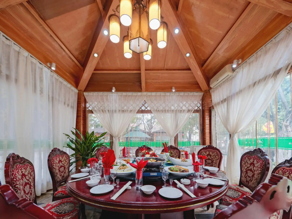 Longma Hotel