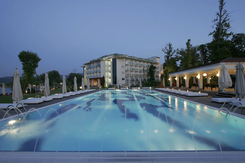 Richmond Nua Wellness Spa