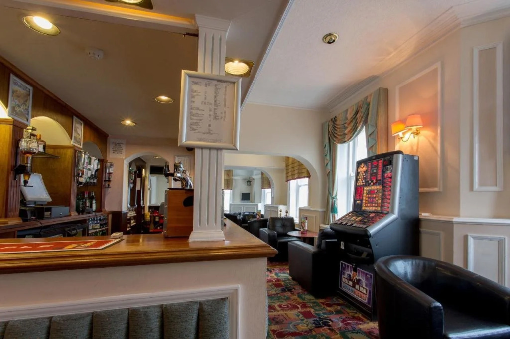 Clifton Hotel