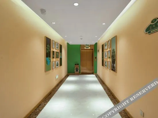 Vienna 3 Good Hotel (Nanjing Moling Subway Station Branch）