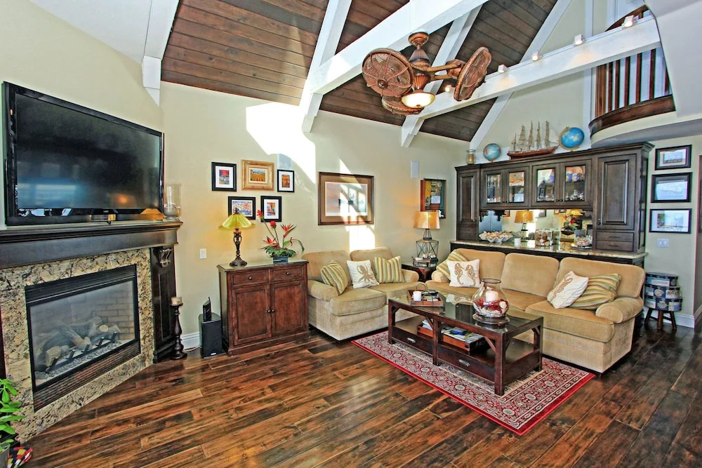 5107 Seashore Russ 4 Bedroom Home