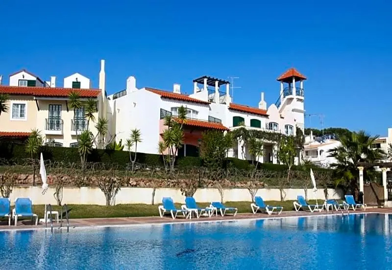 T4 Grand Townhouse Old Village