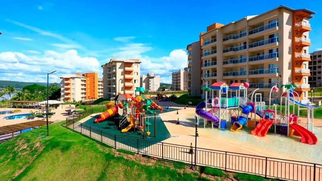 Apartamento em Caldas Novas - Estrutura de Resort localizado a beira do Lago Corumbá V