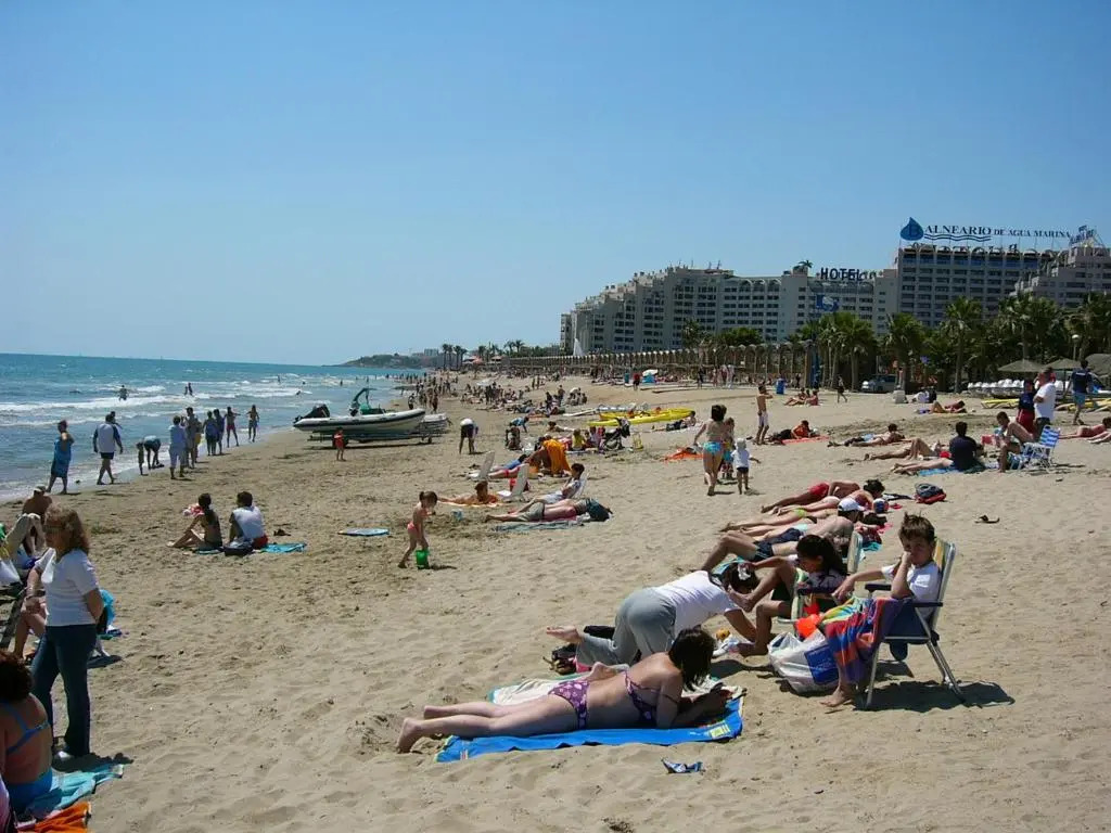 Apartamento de 3 dormitorios, 1º línea de playa en Marina d´Or