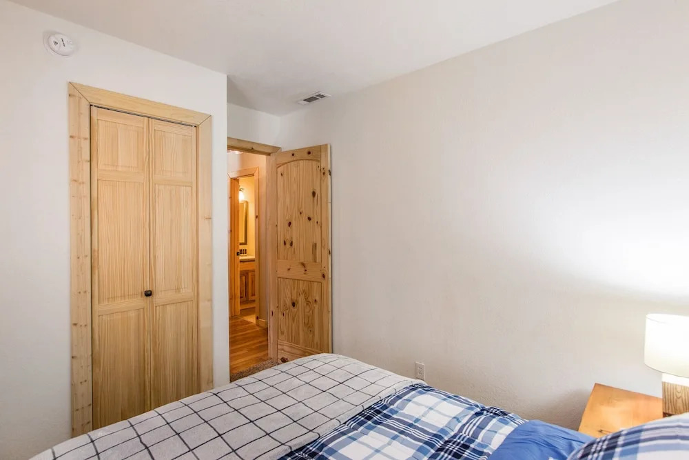 Moonridge Charmer - 2 Br Home