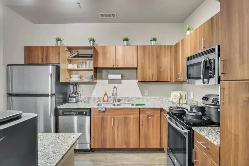 Private Ensuite Near The Pearl