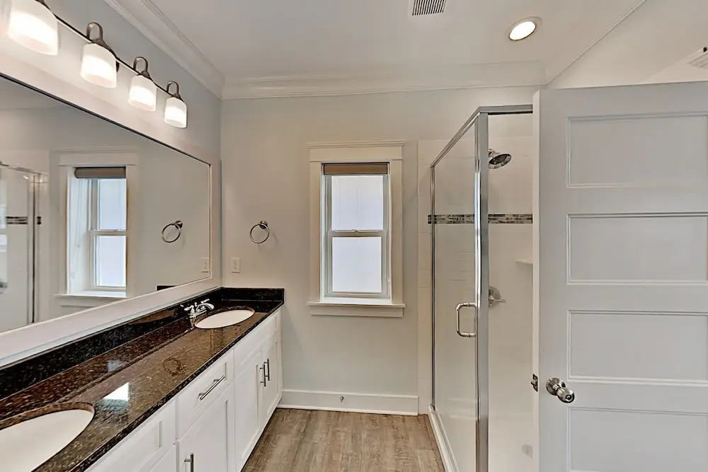 All-suite Laguna Paradise W/ Pool, Dock & Pier 2 Bedroom Townhouse
