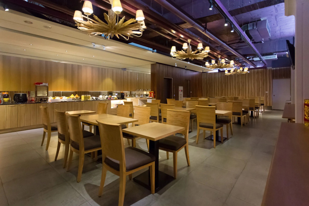 麗馨商旅七賢館