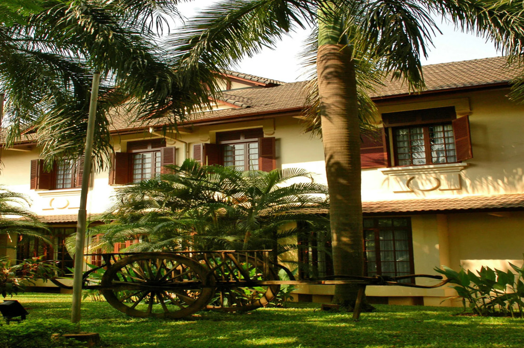 Settha Palace Hotel