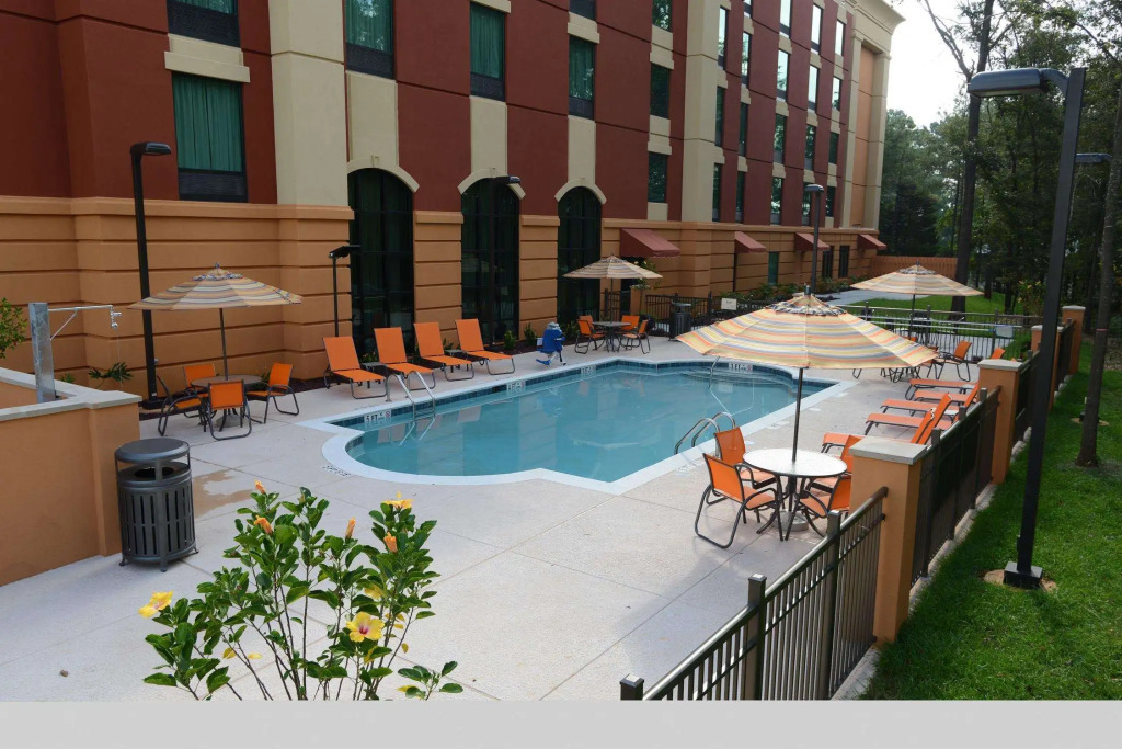 Hampton Inn & Suites Albany at Albany Mall