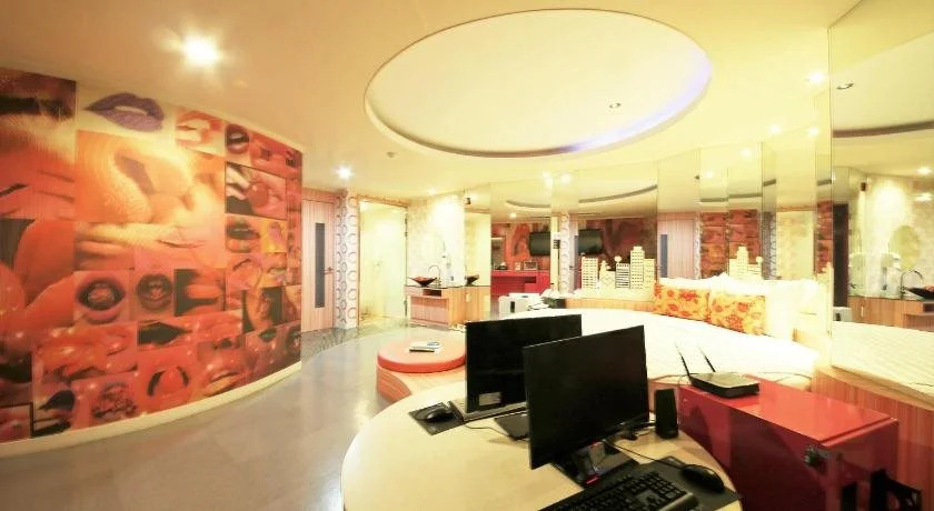 J Boutique Hotel Mg Stay