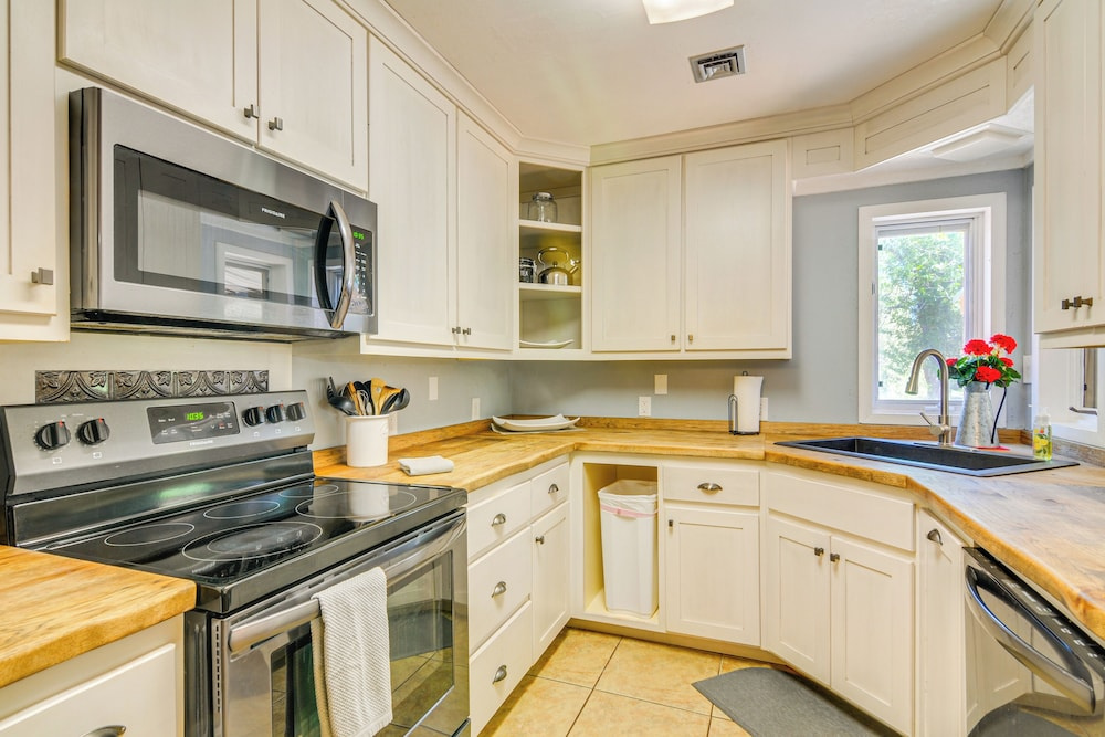 Family-friendly House: Fish, Hike, Bike & More!