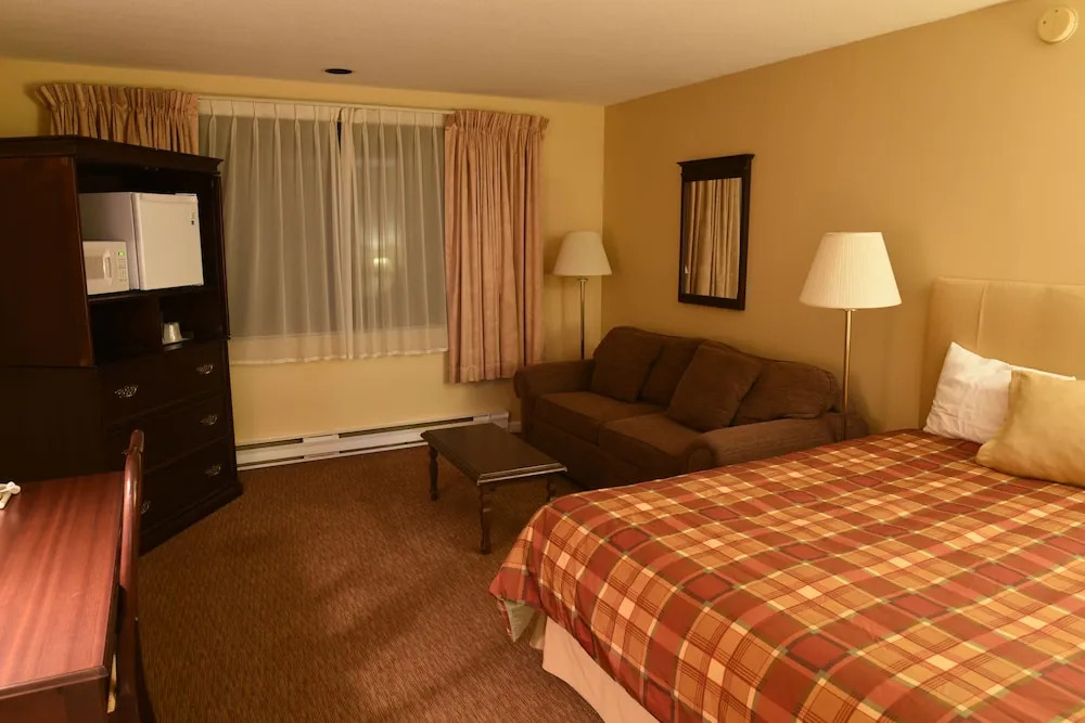 The Pacific Inn