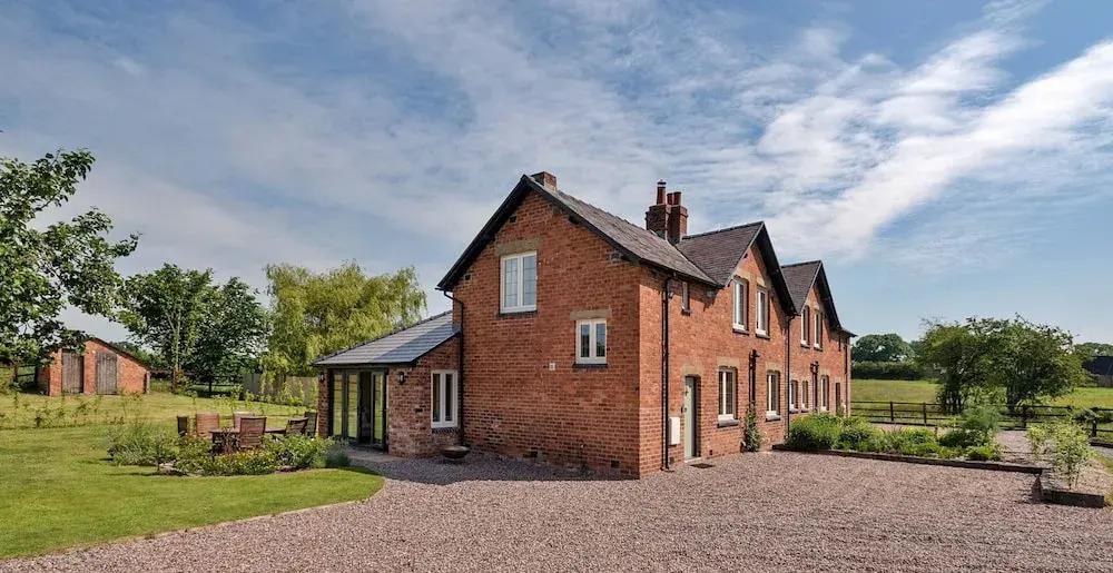Majestic Cottage Near River Severn, No Deposit