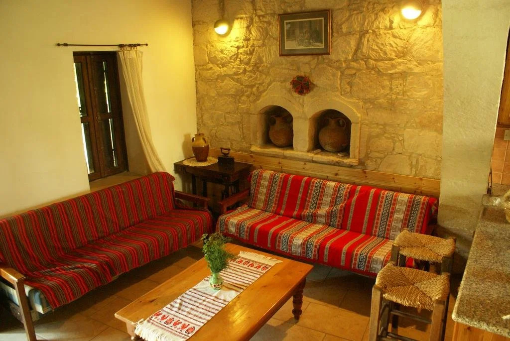 Loxandra Inn