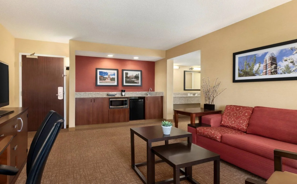 Courtyard by Marriott Greenville