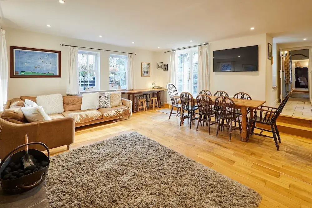Host Stay Newton Cottage
