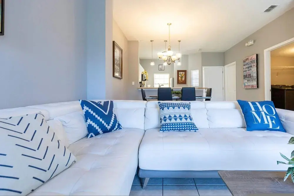 3BR Townhome Steps From Theme Parks Sleeps 6