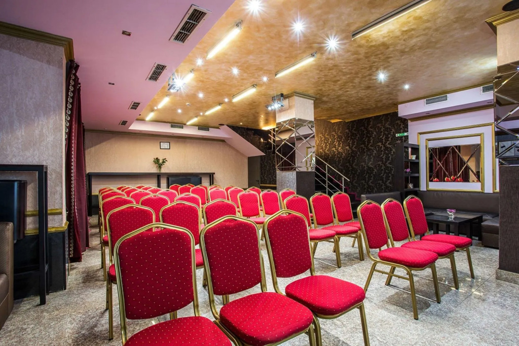 Art Plaza Hotel