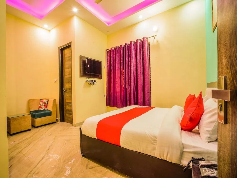 OYO 24743 Janak Residency