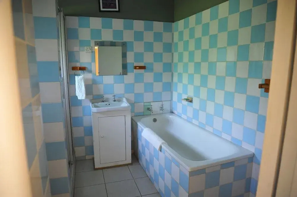 Anina's Executive Lodge
