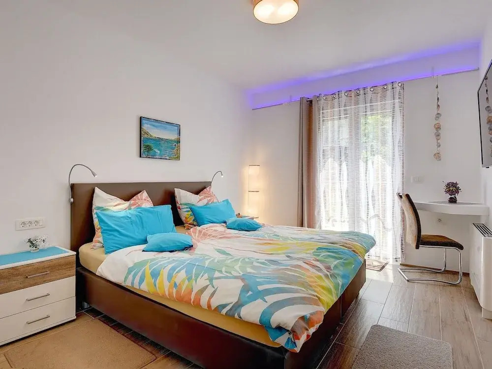 Villa in Novigrad with Pool near Beach
