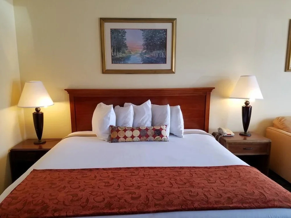Sun Inn & Suites