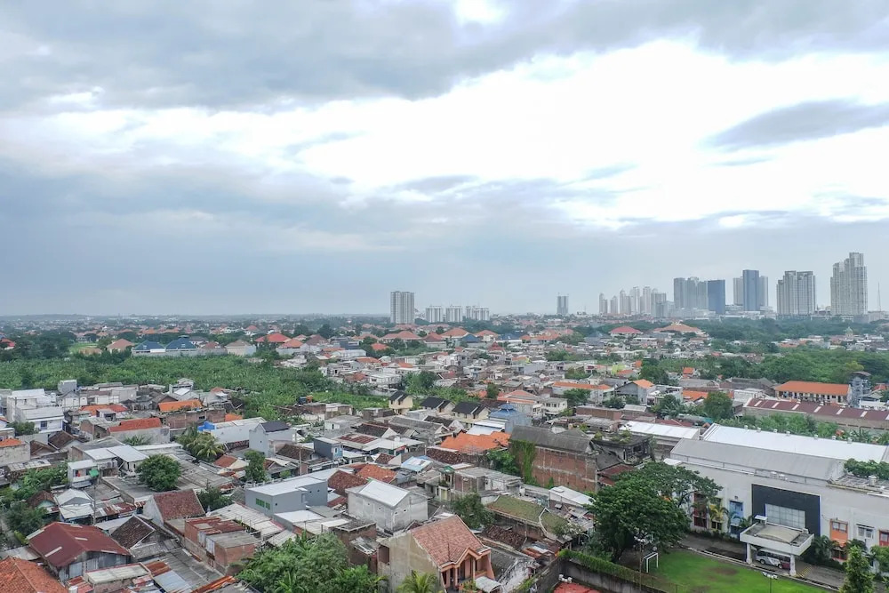 Spacious Classic 1BR Apartment at Taman Beverly