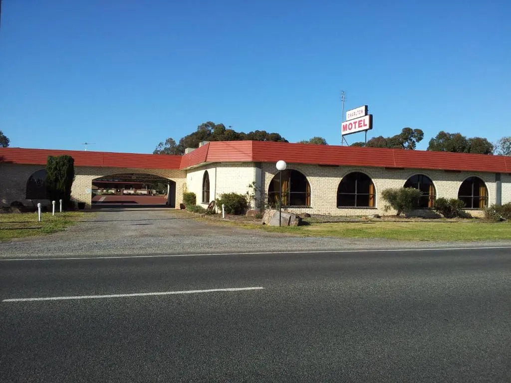 Charlton Motel