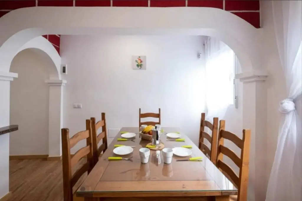 Karin House