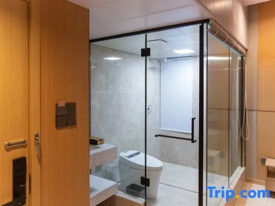 Yulian Tree Smart Hotel (Xinyang Railway Station Branch)
