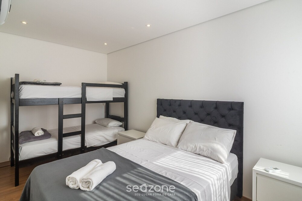 VAC - Beachfront Condo in Itajuba Beach