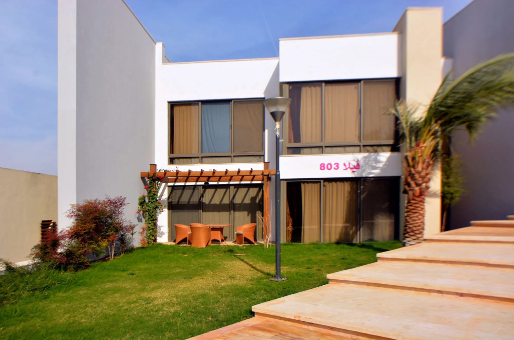 Public Security Hotel & Chalets