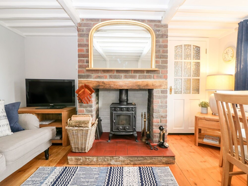 2 Seaview Cottages