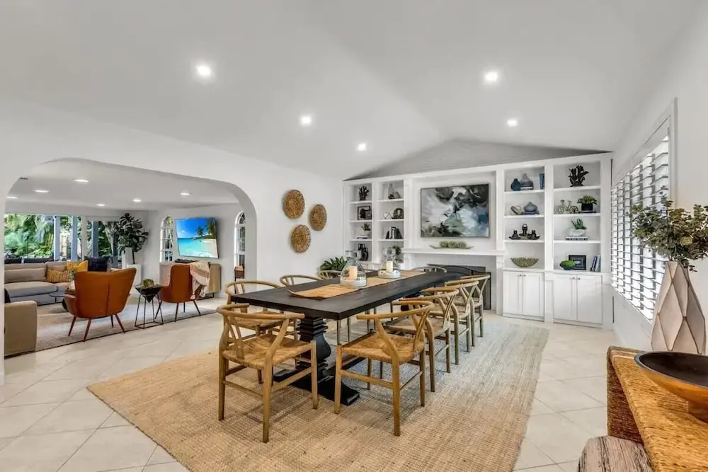 New Waterfront Oasis, Minutes to Beach, Eats, Shops