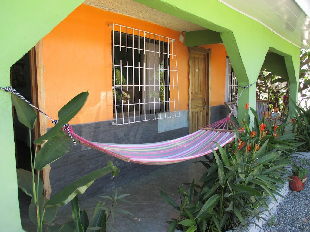 Cabinas Cahuita
