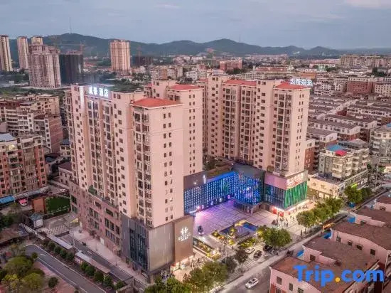 Leiyang Weihao Hotel (Wuyi Square Nanzheng Street)